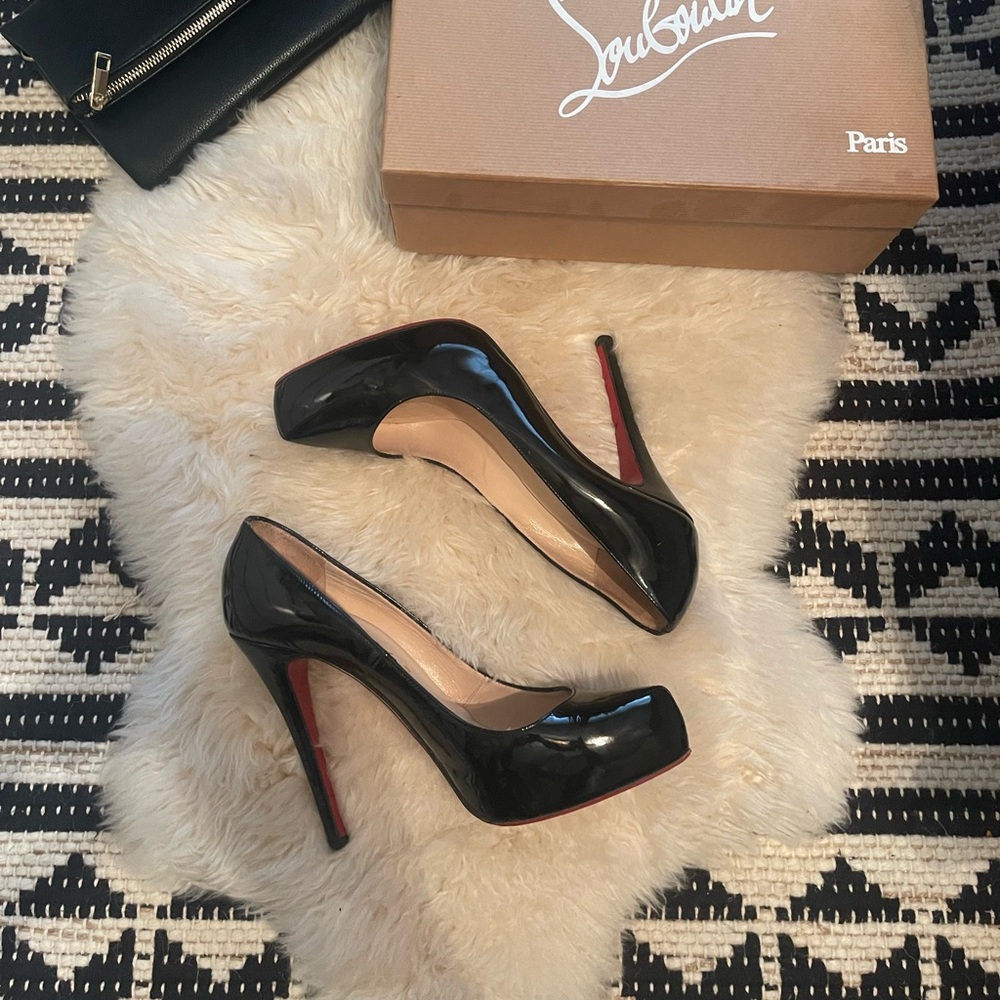 Christian Louboutin Black Paten Heels 39.5